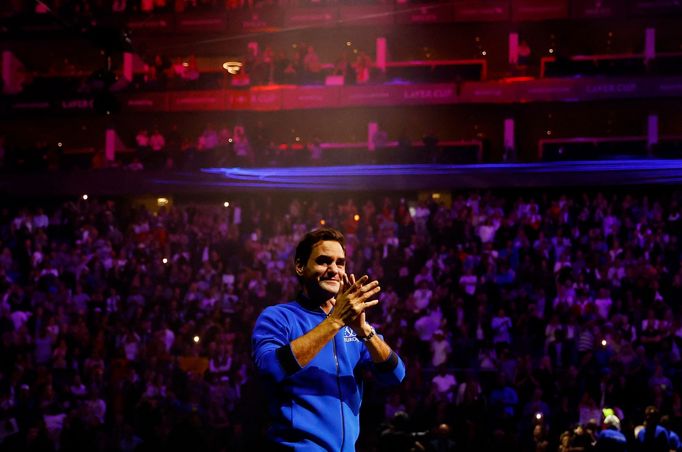 Tennis - Laver Cup - 02 Arena, London, Britain - September 24, 2022  Team Europe's Roger Federer applauds fans at the end of his last match after announcing his retiremen