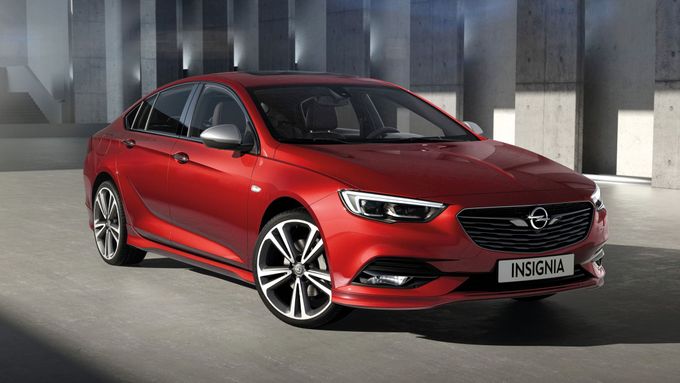 V podezření z podvádění s emisemi je poprvé auto homologované podle nejpřísnějších předpisů Euro 6d: nový Opel Insignia.