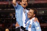Až za nimi je s deseti trefami argentinský Lionel Messi. V součtu s Gonzalem Higuaínem každopádně dala hvězda Barcelony více jak polovinu gólů celé reprezentace.