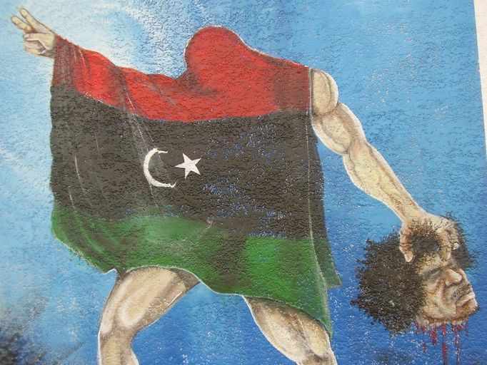 Patrně nejdrsnější graffiti v Libyi. Autor se nenechal omezovat autocenzurou.