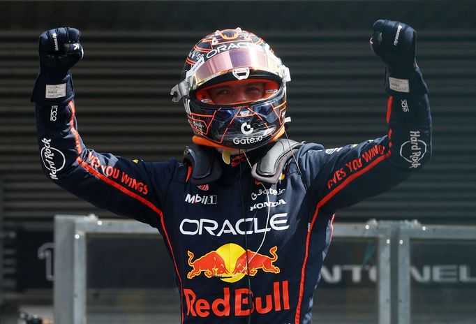 Max Verstappen z Red Bullu slaví triumf ve sprintu v rámci Velké ceny Belgie formule 1