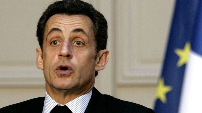 Počínání Nicolase Sarkozyho v době krize se nelíbí dvěma třetinám Francouzů. Ve středu jim představil nový plán, jak ulevit těm nejchudším.