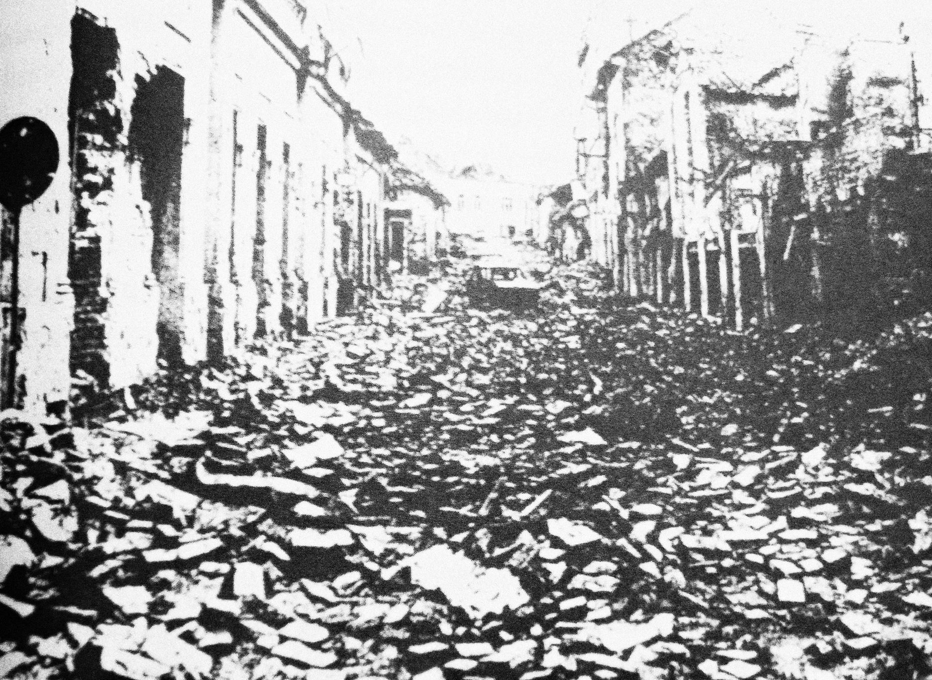 Jednorázové užití / Fotogalerie / Uplynulo 30 let od bitvy o Vukovar, kterému se přezdívalo jugoslávský "Stalingrad" / Vukovar / Válka v Jugoslávii / Chorvatsko