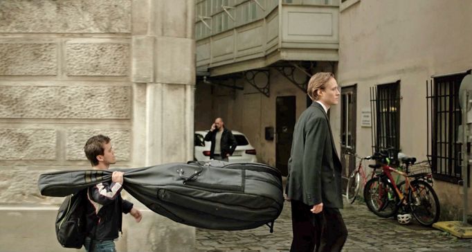 Vojtěch Zdražil v roli Davida a Bartosz Bielenia jako Matúš.