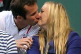 Semifinále Davis Cupu, to byla samá láska. Čeští tenisté porazili Argentinu a kromě fanoušků je podpořily také jejich přítelkyně. Radek Štěpánek se poprvé na veřejnosti "přiznal" ke vztahu s Petrou Kvitovou.