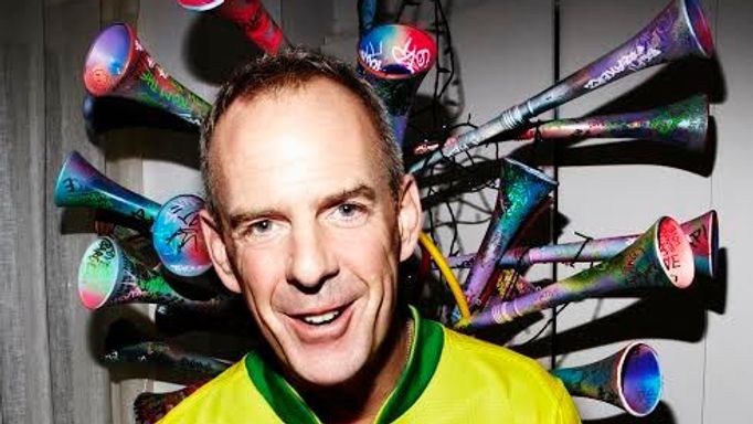 Fatboy Slim namíchal mix pro MS ve fotbale 2014