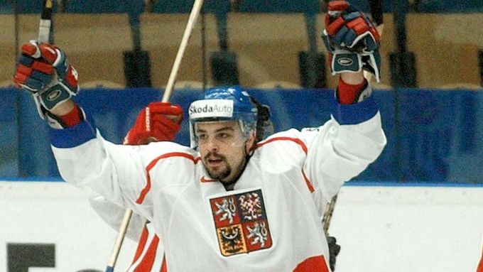 Michal Sýkora slaví v dresu české reprezentace gól na MS 2002.
