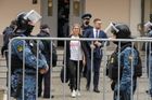 Navalného právnička roky škodí Prigožinovi. V kritice pokračuje i za hranicemi Ruska