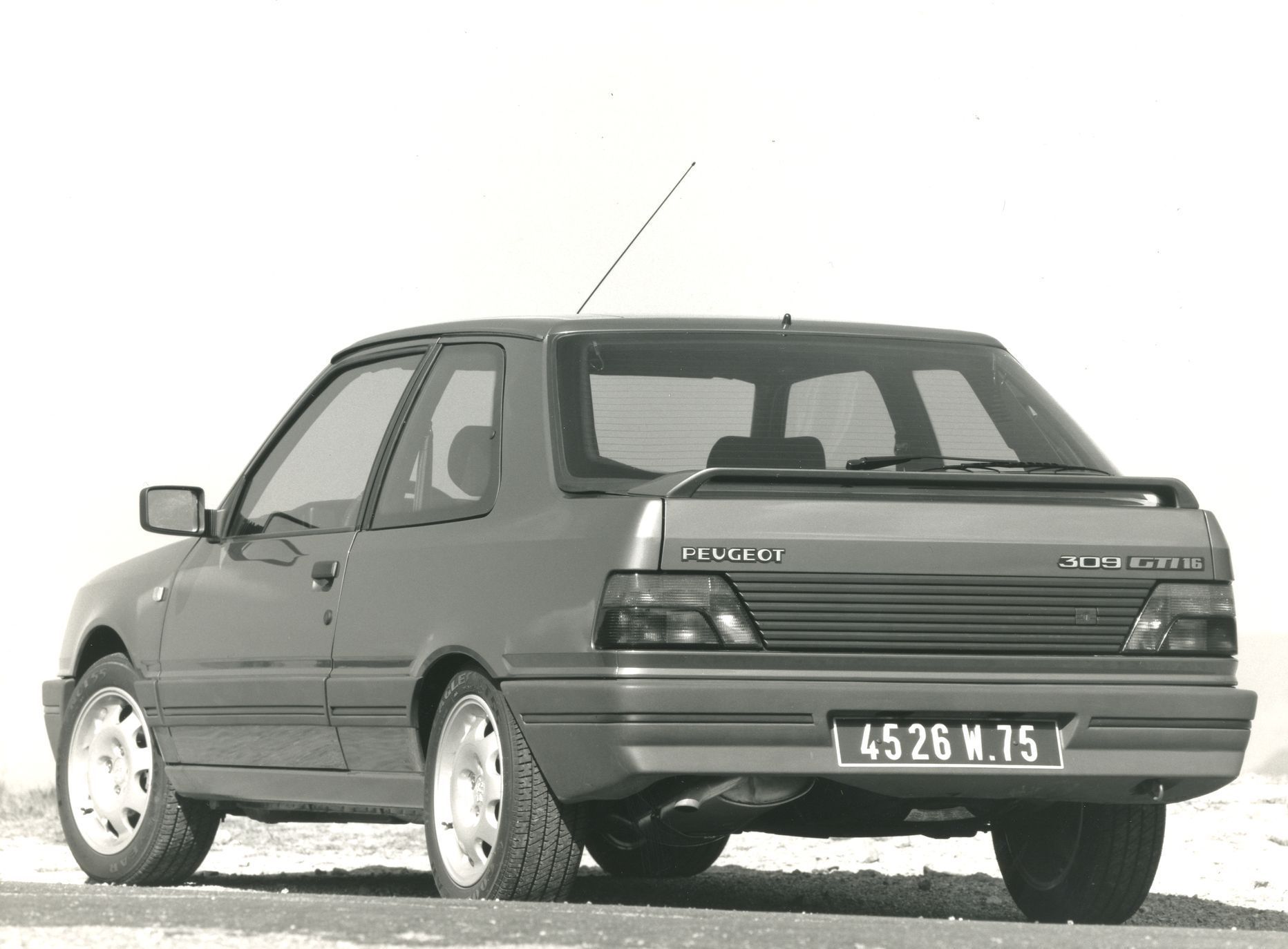 Peugeot 309