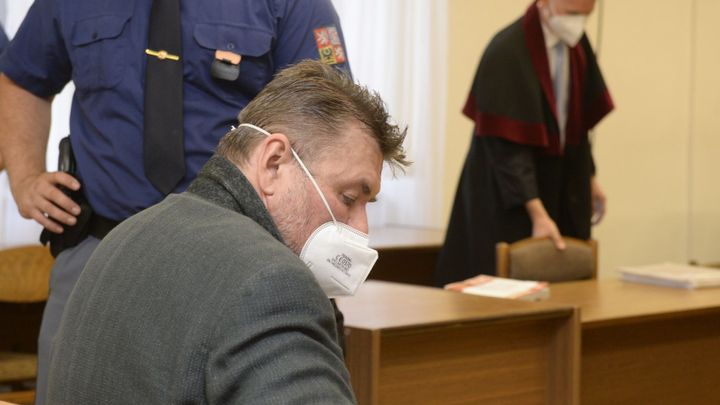 Jsem vinen, loupeže jsem ale neorganizoval, tvrdí člen Berdychova gangu Prokop; Zdroj foto: ČTK