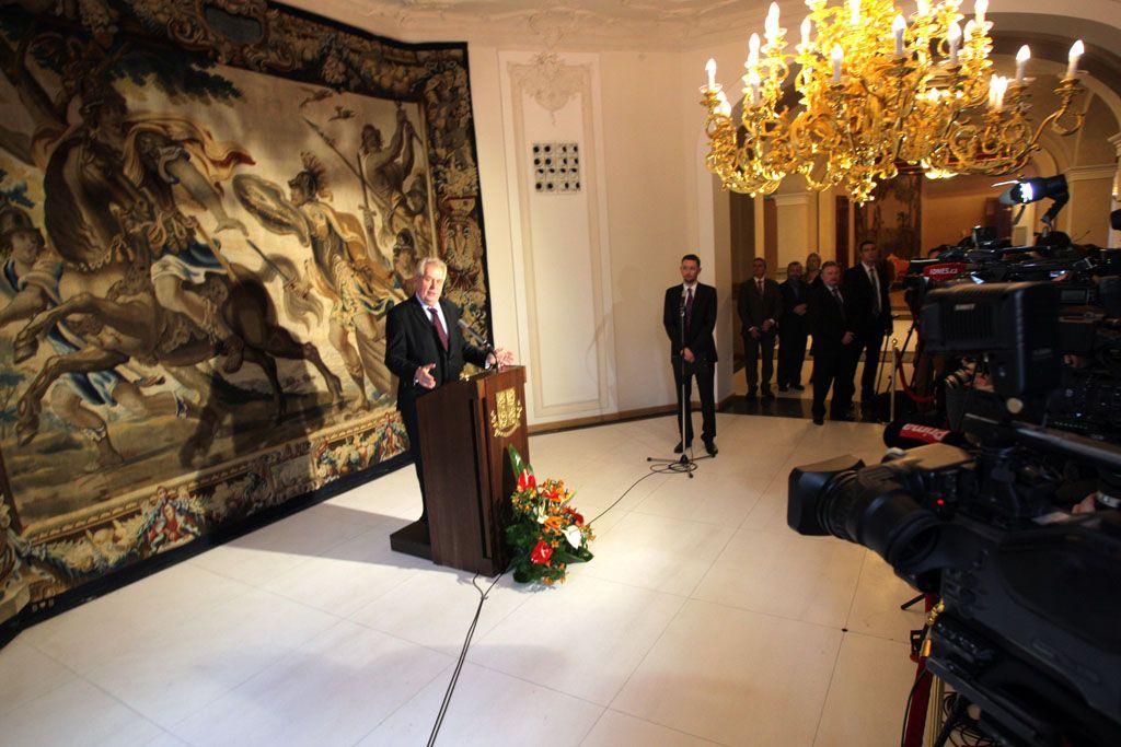Zeman prý vládu jmenuje