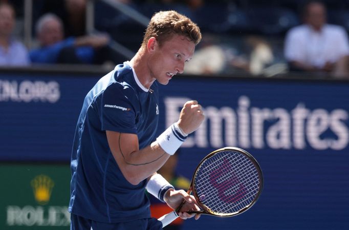 Jiří Lehečka v osmifinále US Open 2025