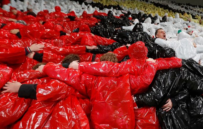 Choreo fanoušků Slavie oslavující 130 let klubu během zápase EKL Slavia Praha - Sivasspor