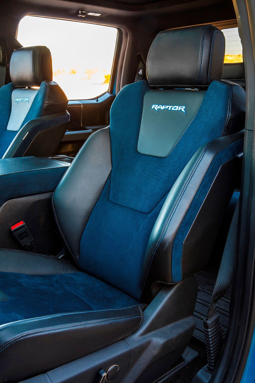 sedadla Recaro