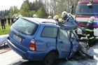 Na Strakonicku zemřel při nehodě s náklaďákem řidič