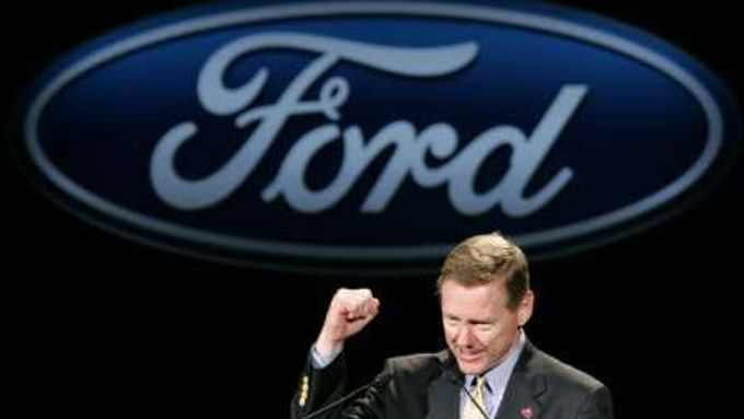 Loni vyrobil Ford šestnáct milionů automobilů, což je nejméně od roku 1998.