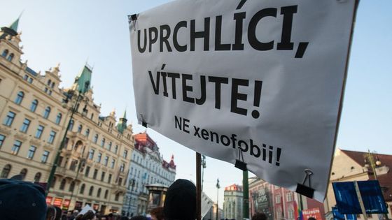 "Uprchlíci vítejte!" volal v Praze průvod proti xenofobii