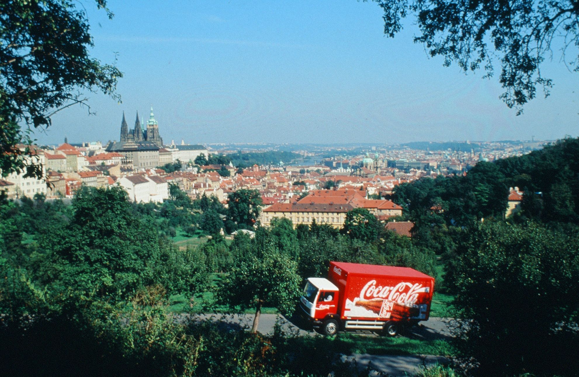 Výroba Coca-Coly v Československu