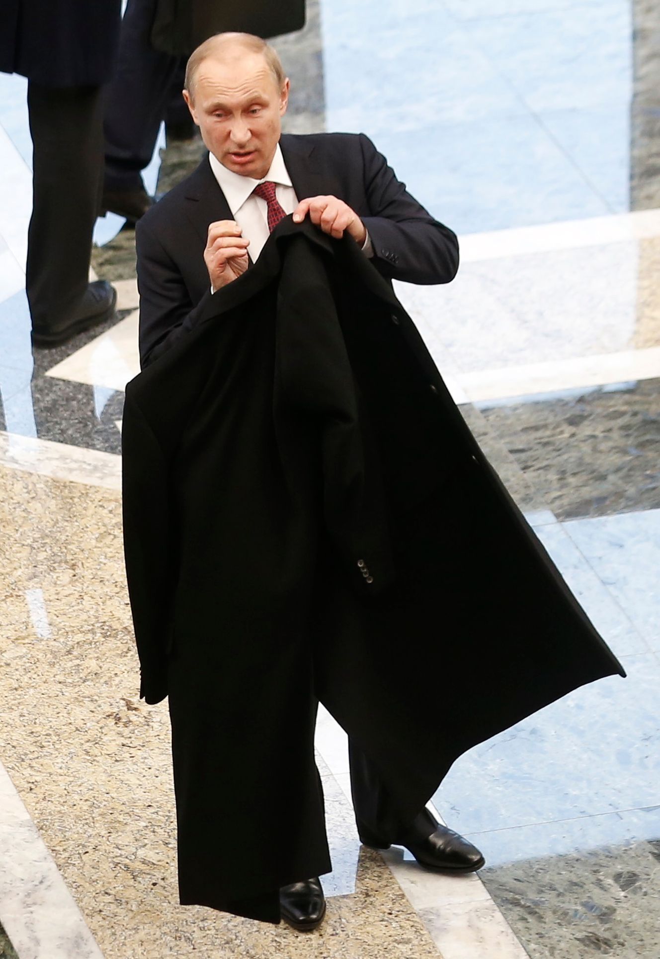 Владимир Путин в пальто
