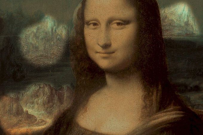 Na obraze Mona Lisa byly údajně objeveny skryté obrazy, které po otočení díla ukazují tváře lva, opice a buvola. Tato teorie vychází z interpretace deníků Leonarda da Vin