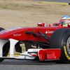 Fernando Alonso testuje nové Ferrari