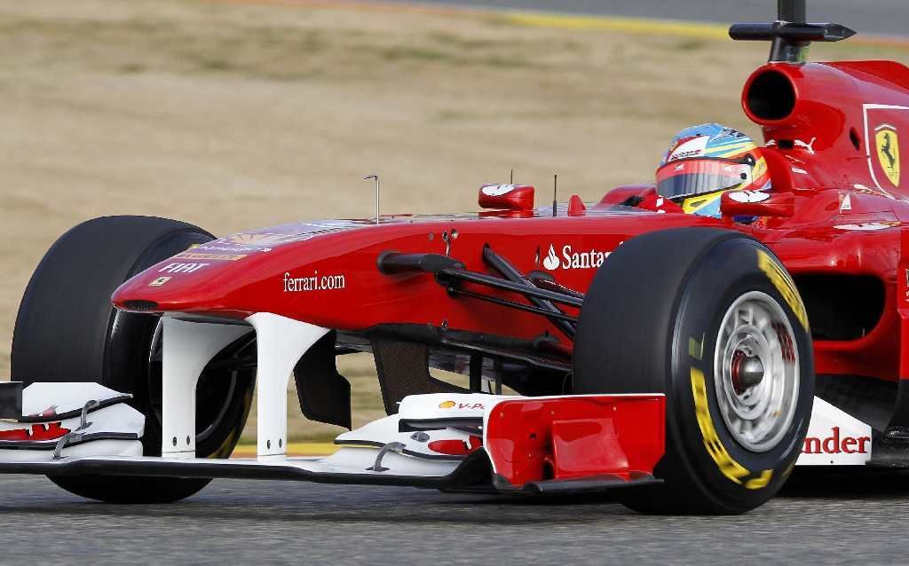 Fernando Alonso testuje nové Ferrari
