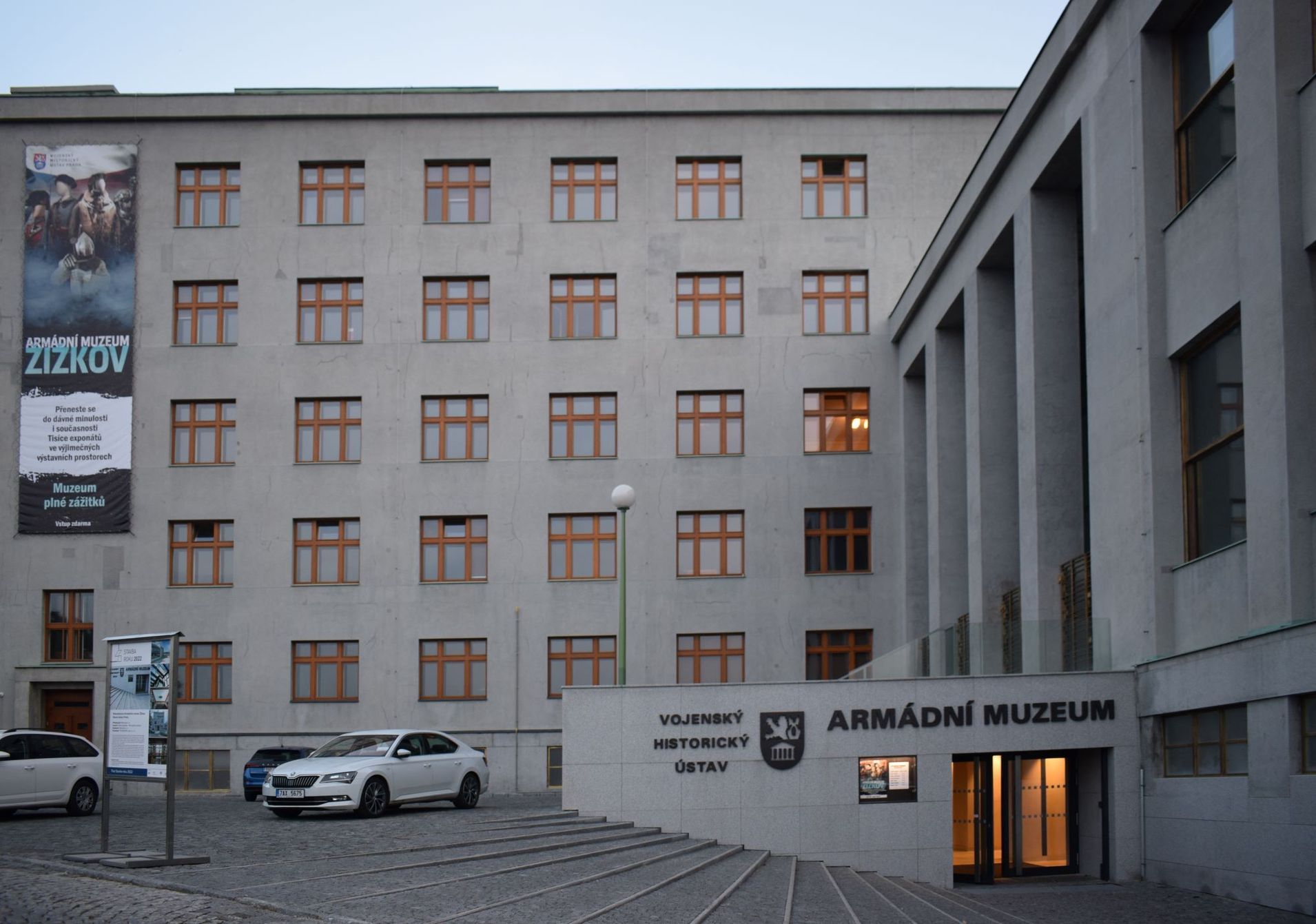 Armádní muzeum Žižkov, expozice, Praha