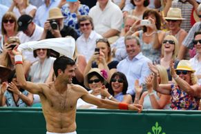 Svlečený Djokovič i zmožená Kvitová ladí formu na Wimbledon