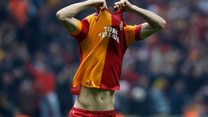 Podívejte se na bláznivou branku, kterou si dokázal vstřelit Galatasaray Istanbul.