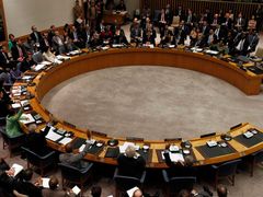 Odhlasováno. Rada bezpečnosti OSN právě posvětila vojenskou akci vůči Libyi.
