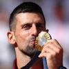 Novak Djokovič slaví zlato po finále dvouhry na OH 2024 v Paříži