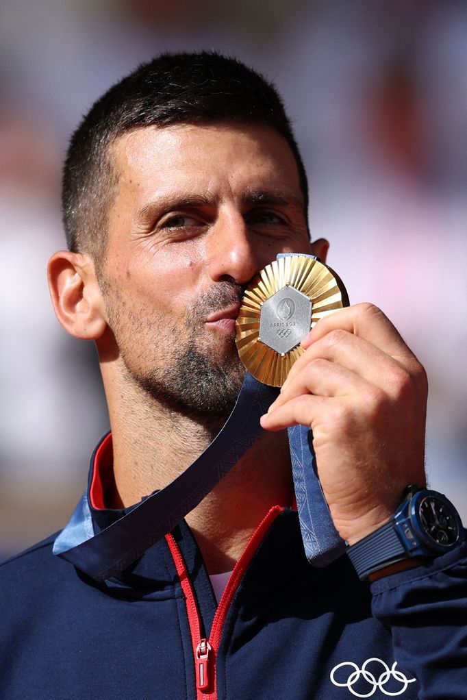 Novak Djokovič slaví zlato po finále dvouhry na OH 2024 v Paříži