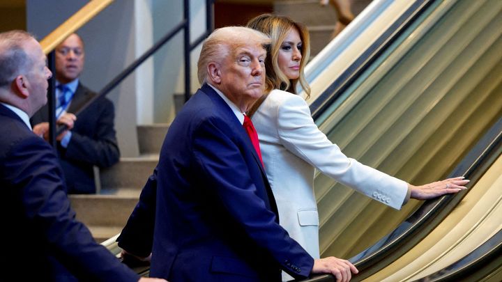  Reuters