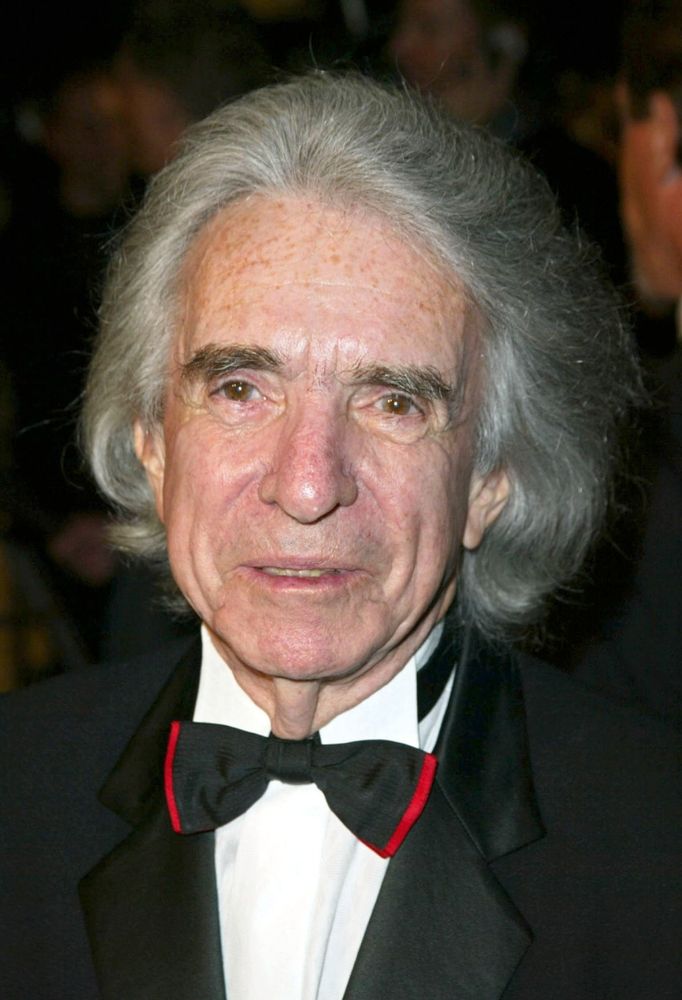 Arthur Hiller.