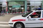Rakousko je na nohou. Policie zastřelila školáka