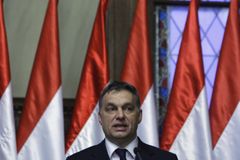 Orbán ustoupí Bruselu ve sporu o maďarskou ústavu