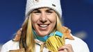 Ester Ledecká se zlatou medailí ze super-G na ZOH 2018