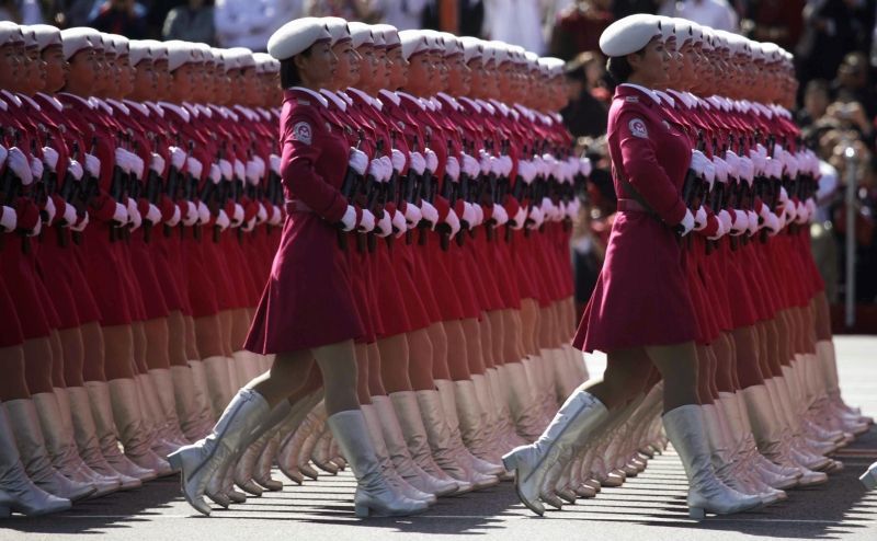 Pekingem pochodovali vojáci, lidová republika slaví 60