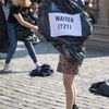 Oběti války na Ukrajině, měsíc od začátku, Staroměstské náměstí, happening Amnesty International