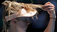 Elina Svitolinová je sice v žebříčku o 55 míst výše, přesto se v druhém kole Australian Open s Kateřinou Siniakovou nadřela.