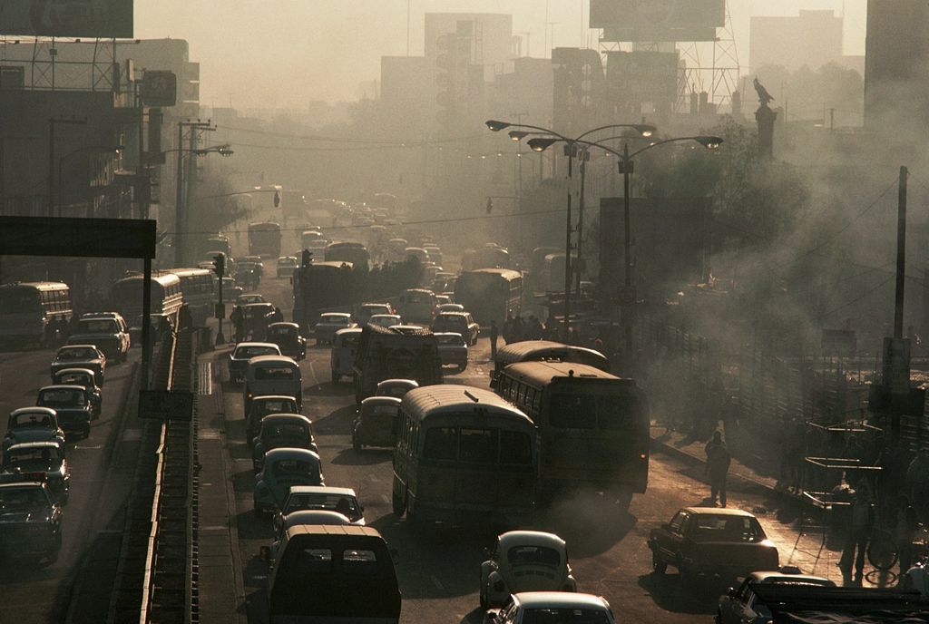 Foto: Podívejte se, jak smog zahaluje život ve městech - Mexiko