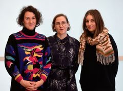 Markéta Filipová, Marie Štindlová a Dana Balážová tvoří kolektiv Comunite Fresca.