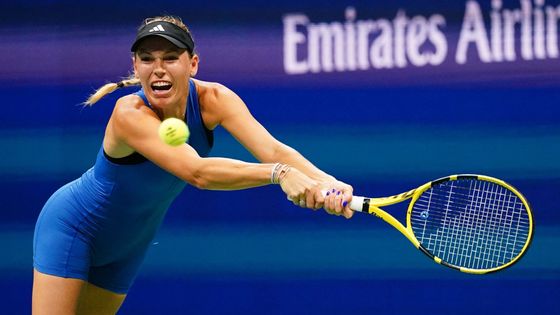 Kočičí outfit Wozniacké i Vondroušová s novou značkou. Taková je móda na US Open