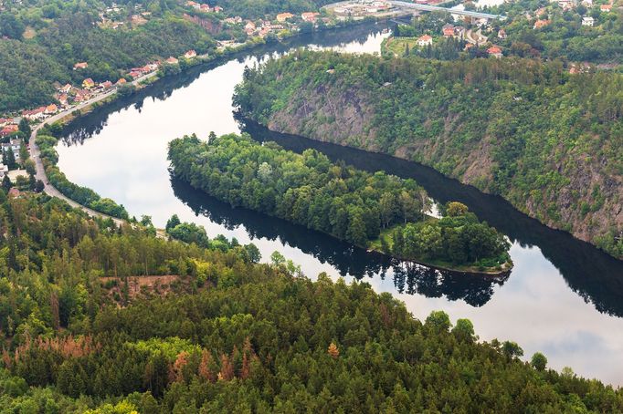 Vltava z výšky 2. Od Orlíku po Chuchli