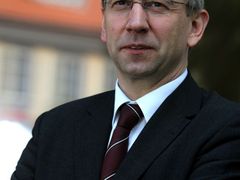 Ministr práce a sociálních věcí Jaromír Drábek z TOP 09.