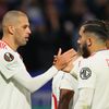 Hráči Olympique slaví gól v zápase EL Lyon - Sparta