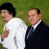 Muammar Kaddáfí a Silvio Berlusconi 2010
