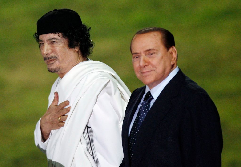Muammar Kaddáfí a Silvio Berlusconi 2010