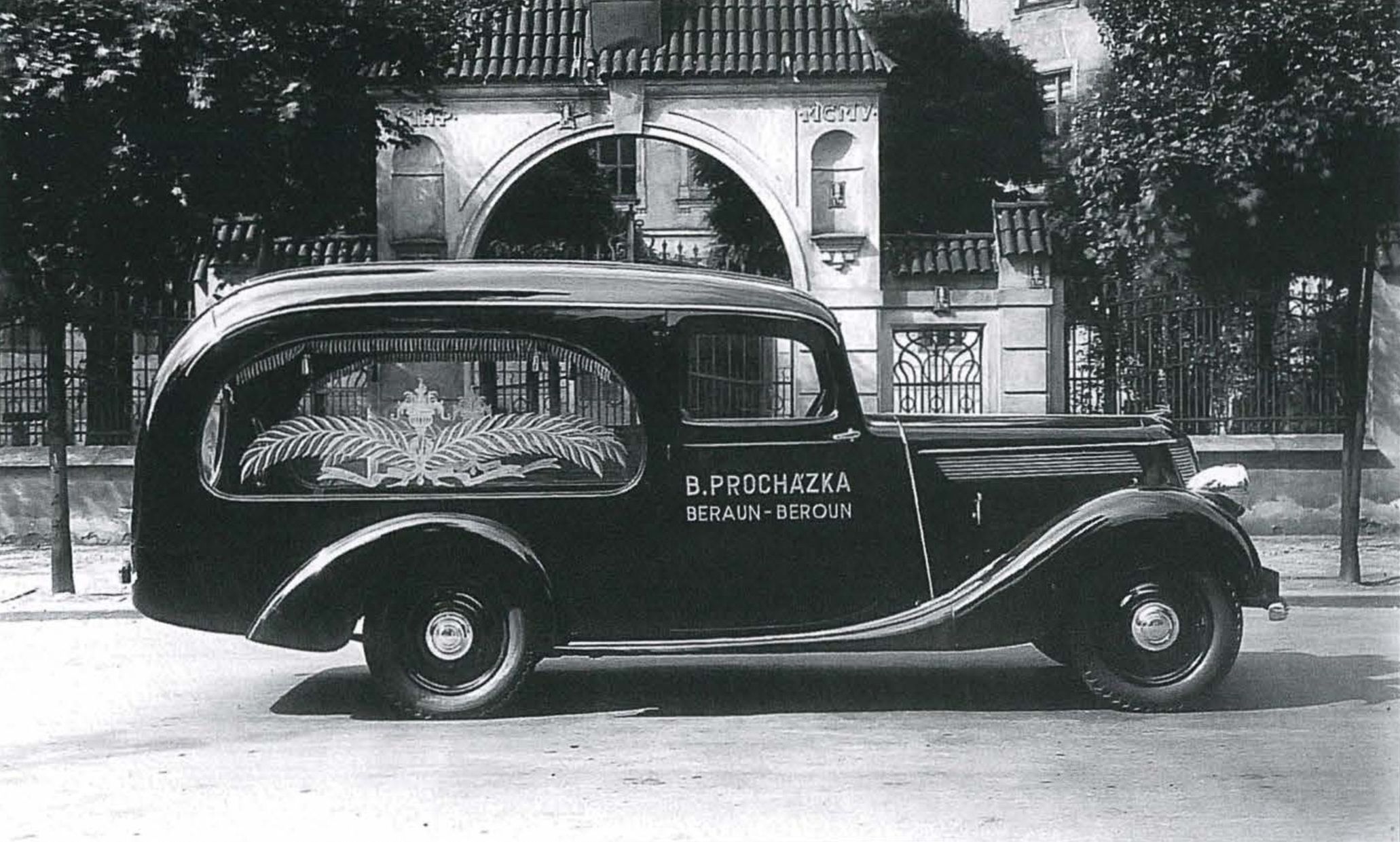 Pohřební vozy, pohřební vůz, Auto, historie