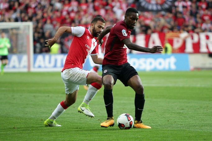 Derby Slavia-Sparta: Josef Hušbauer - Constant Mandjec